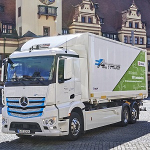 Locally CO2-neutral distribution transport for Leipzig: DB Schenker counts on the Mercedes-Benz eActros