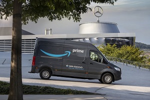 Mercedes-Benz and Amazon jointly advocate climate protection and bring locally emission-free mobility to the streets