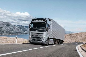 Volvo FH with I-Save becomes even more efficient, saving up to 10 percent