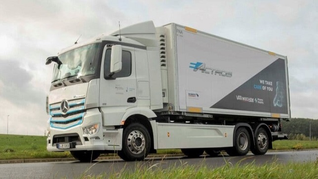 First Mercedes-Benz eActros in Belgium: Van Mieghem Logistics tests battery-electric truck