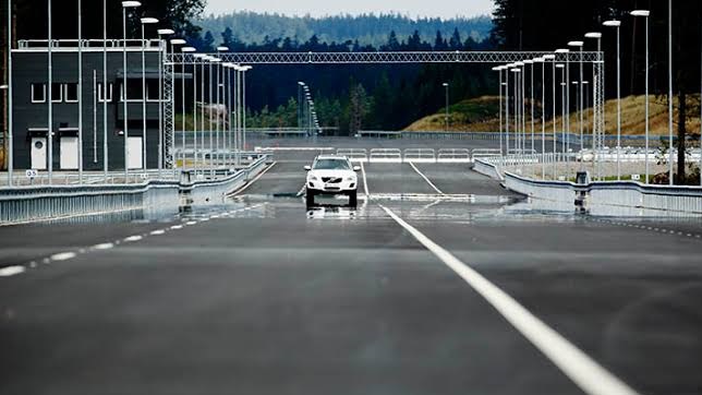 The world's longest indoor test track for self-driving vehicles