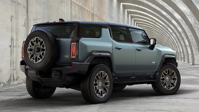 2024 GMC HUMMER EV SUV debuts during March Madness