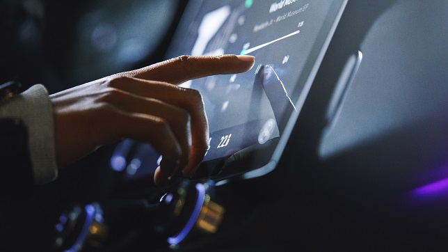 Lynk & Co revolutionize the automotive industry with “always on and connected” car