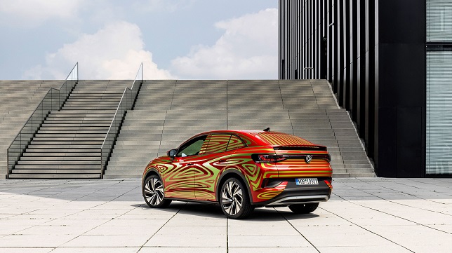 Elegant athleticism meets efficiency: Volkswagen to introduce the SUV coupé ID.5 GTX02 at the IAA