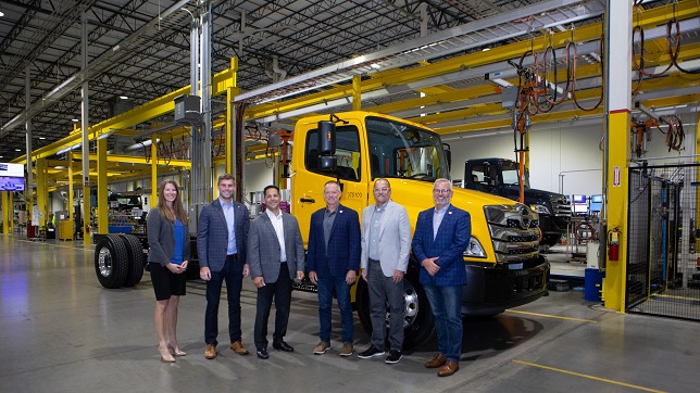 Hino Trucks commemorates delivery of first Cummins powered truck to Penske Truck Leasing