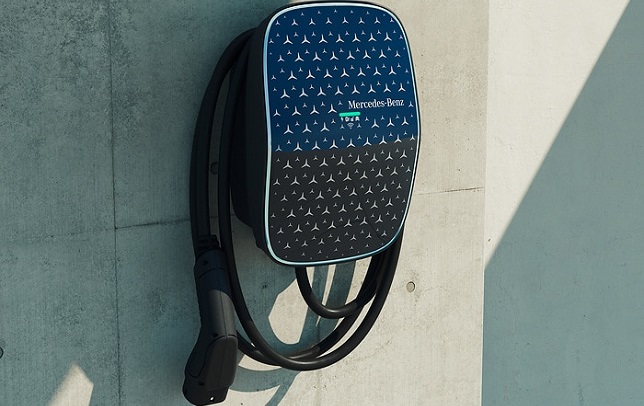 New Mercedes-Benz Wallbox charges electric vehicles connected and intelligently