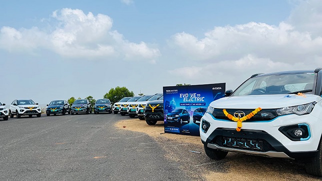 Tata Motors delivers 712 EVs in Maharashtra and Goa on one single day