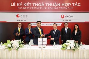 Figure: VicOne and VinCSS signed MOU for a strengthened partnership on automotive cybersecurity protection. Left 1: VinCSS Vice CEO - Philip Hung Cao, left 2: VinCSS CEO & Founder - Simon Trac Do, andLeft 3: VinCSS head of automotive cybersecurity - Tin Nguyen, Image Source: VicOne